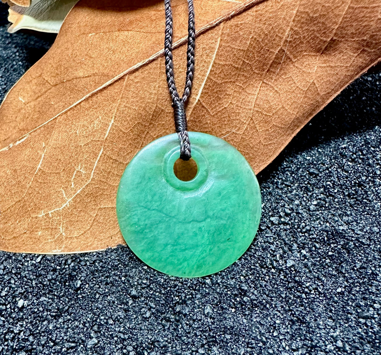 Round Pendant, 30mm – Jade Mine Canada