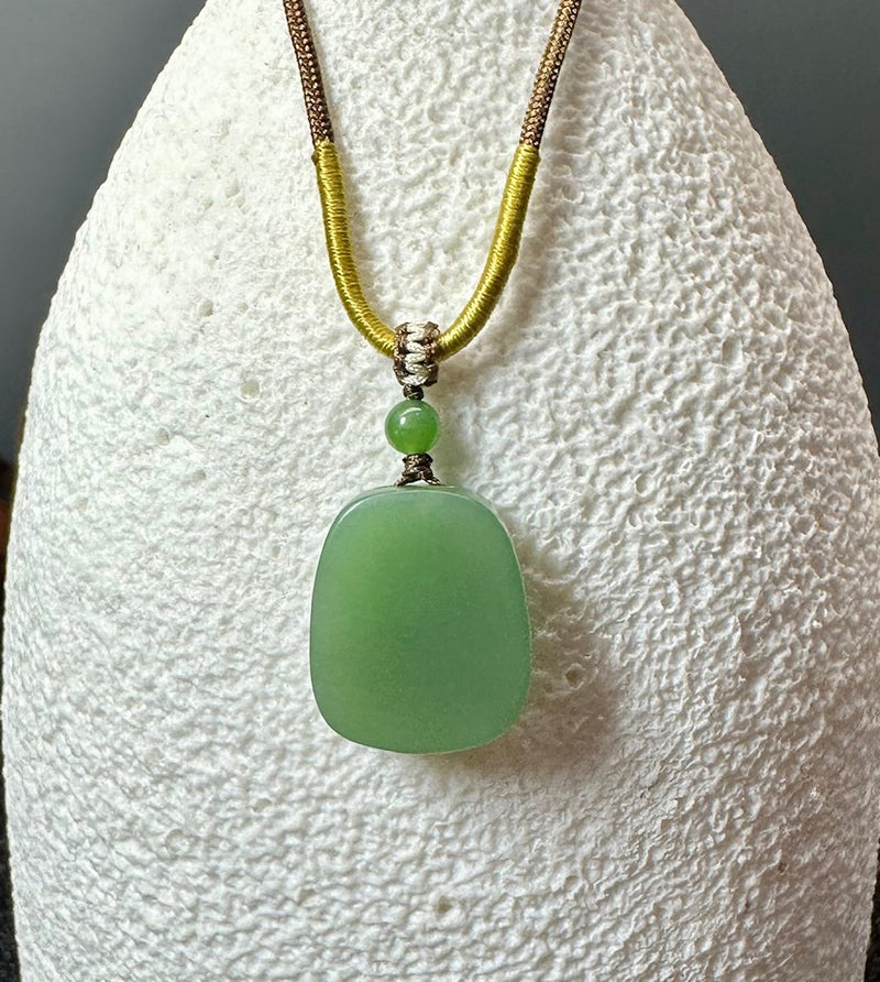 Siberian Jade Drop Pendant, 18.5mm