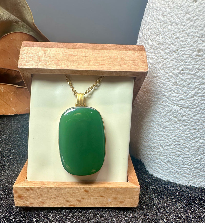 AAA Siberian Jade Pendant - 18k