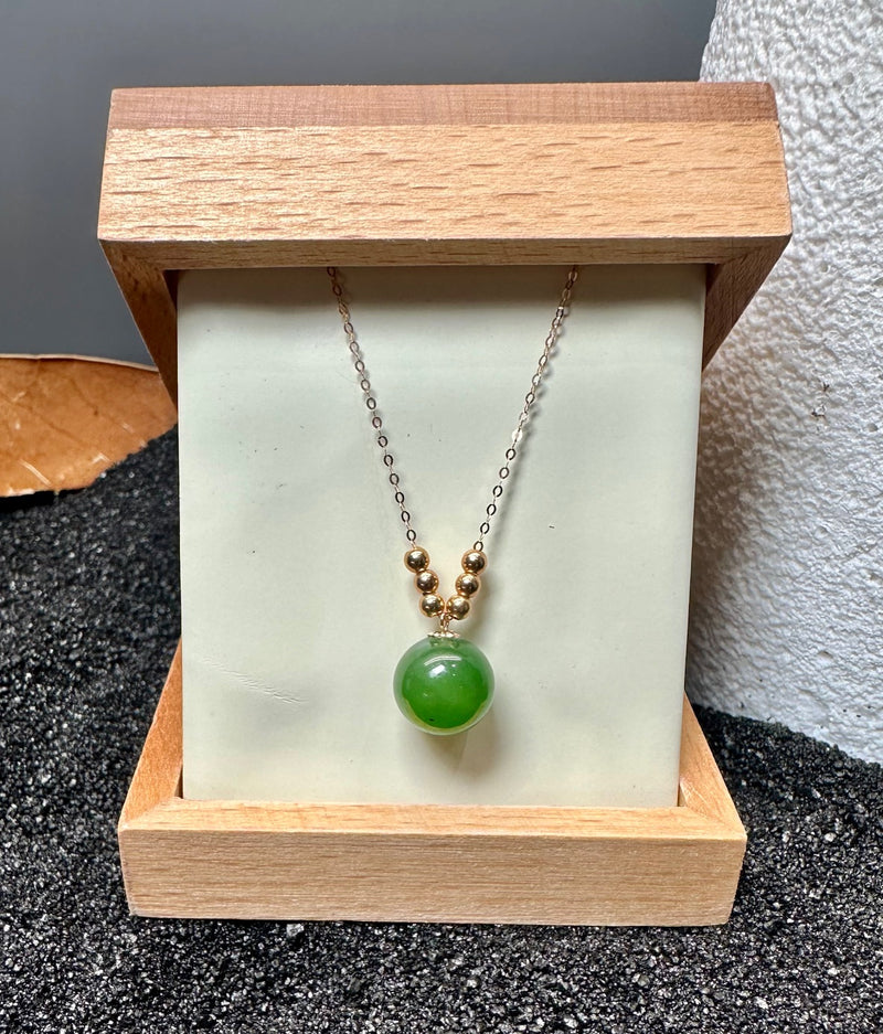 18K Rose Gold  Siberian Jade Bead Pendant