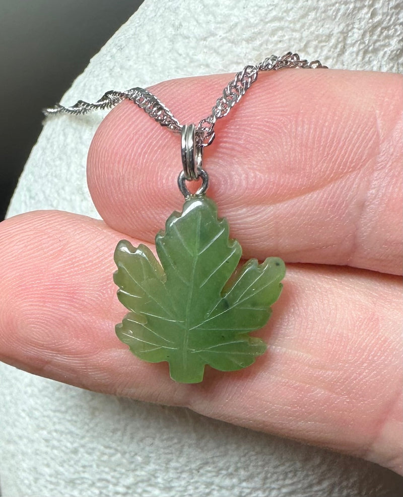 Maple Leaf Pendant/ Charm