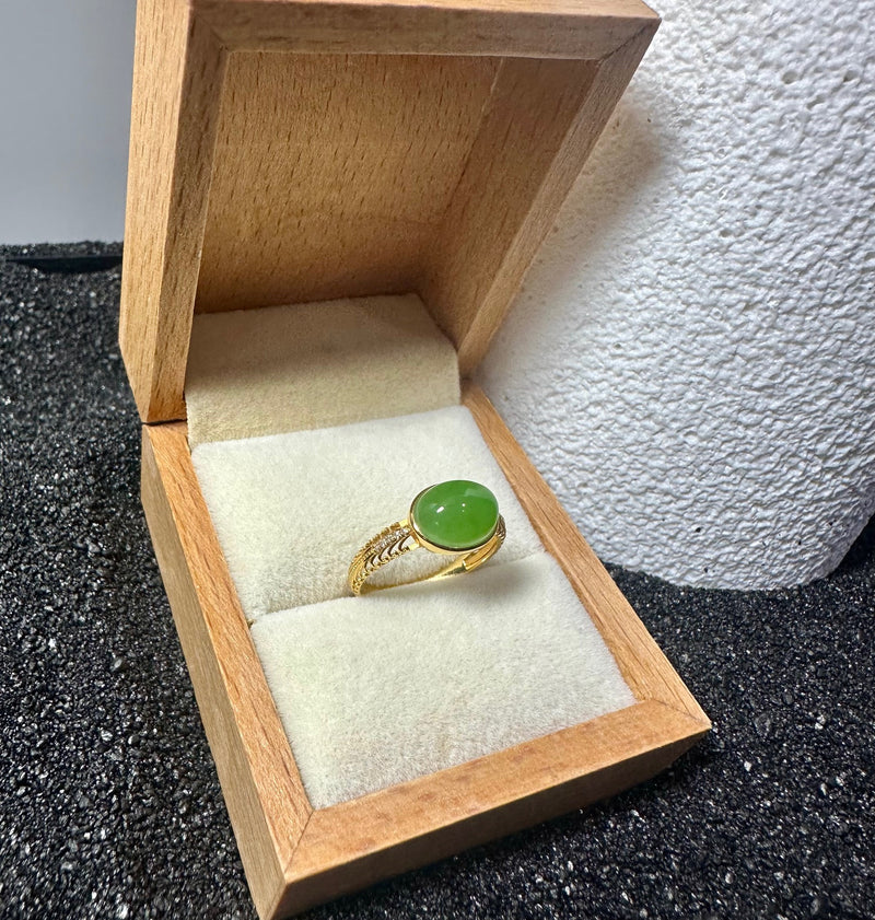 AA Siberian Jade, 18k  Gold Ring, SZ 6.5