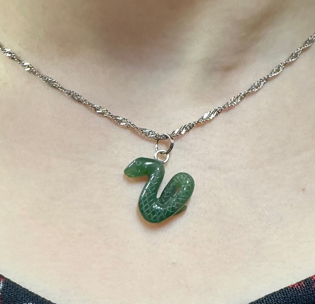 Jade snake deals necklace